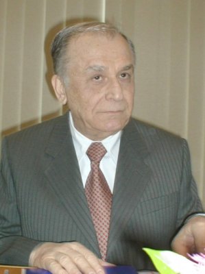 Iliescu: Apelativele lui Băsescu la adresa lui Ponta nu sunt normale